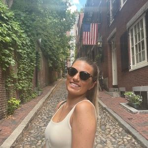 Meet your Posher, Tara